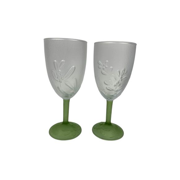 Pfaltzgraff Winterwood‎ Green Sculpted Stemmed Iced Tea Glasses-Set of 2-EPC! - Picture 1 of 4
